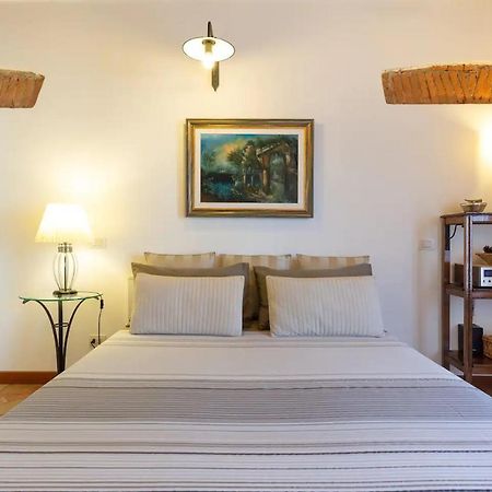 Canal View Historical Apartment Мілан Екстер'єр фото