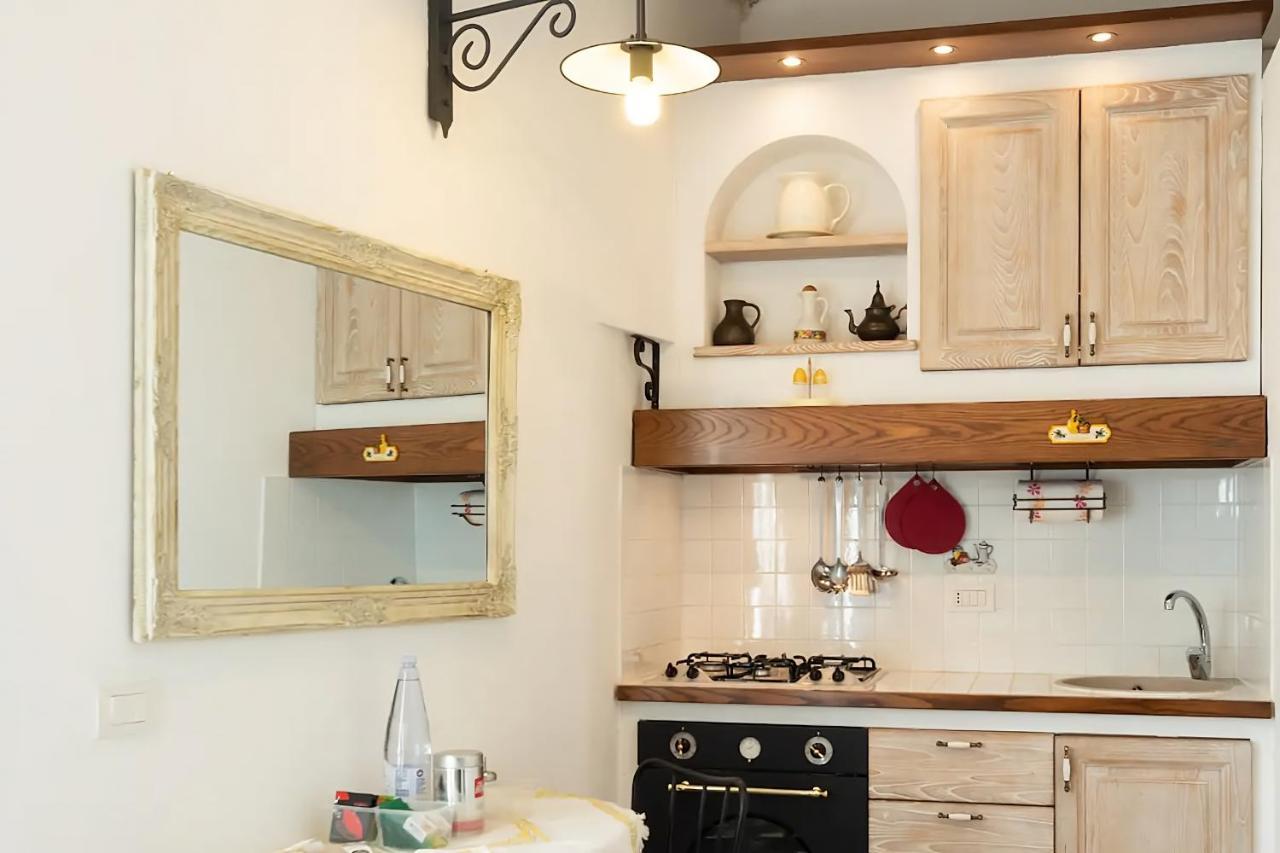 Canal View Historical Apartment Мілан Екстер'єр фото